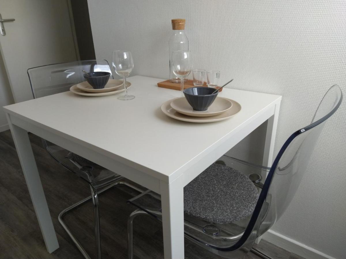 Wallis Yourhosthelper Reims Exterior foto
